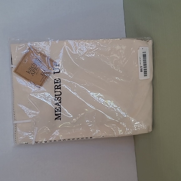 Kitchen Apron - Picture 7 of 8